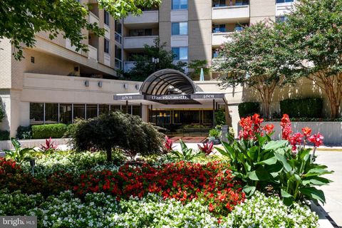 Photo of 4601 N PARK AVE #1513, CHEVY CHASE, MD 20815 (MLS # MDMC2102690)