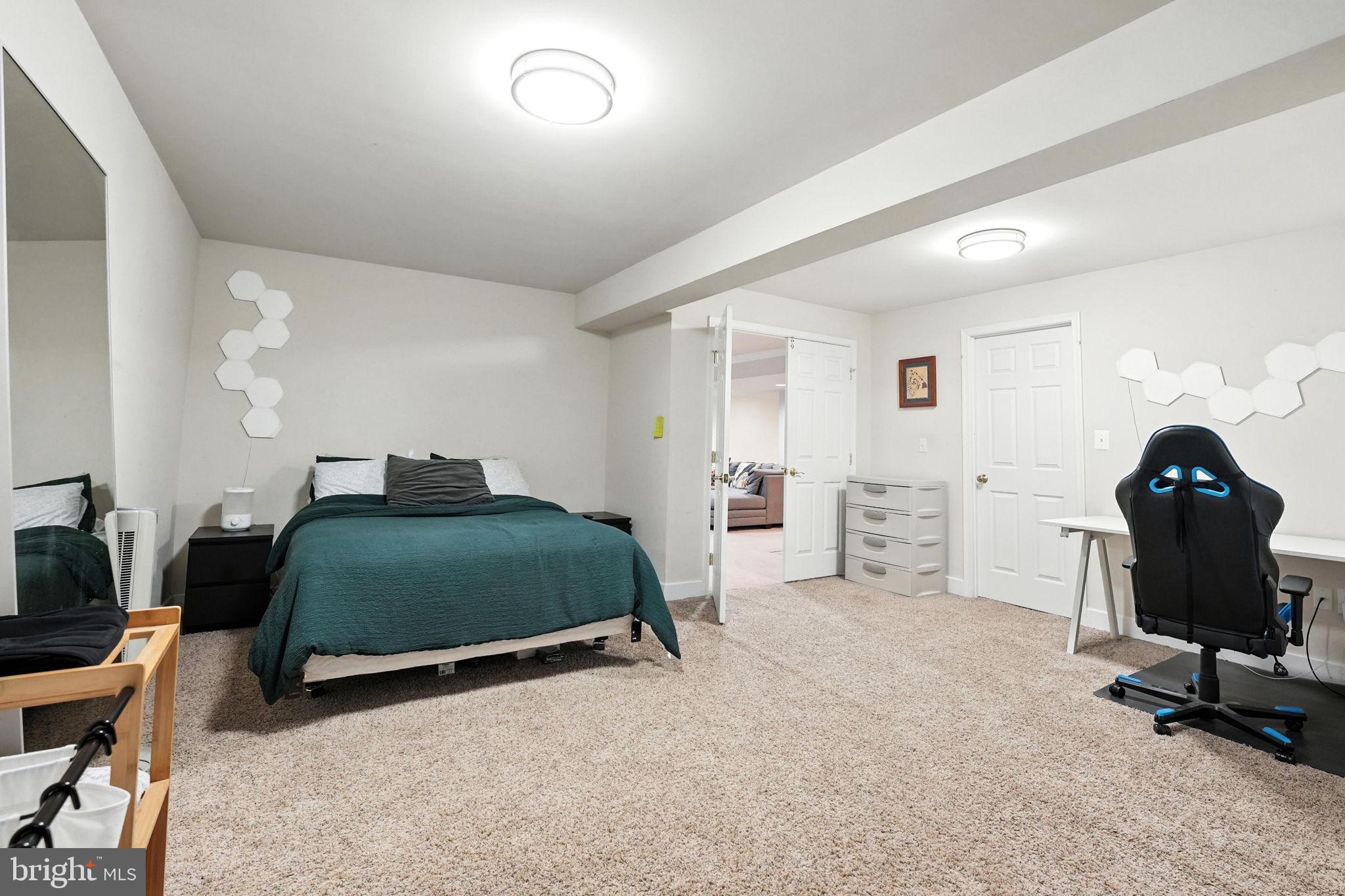 SOUTHBRIDGE - Residential