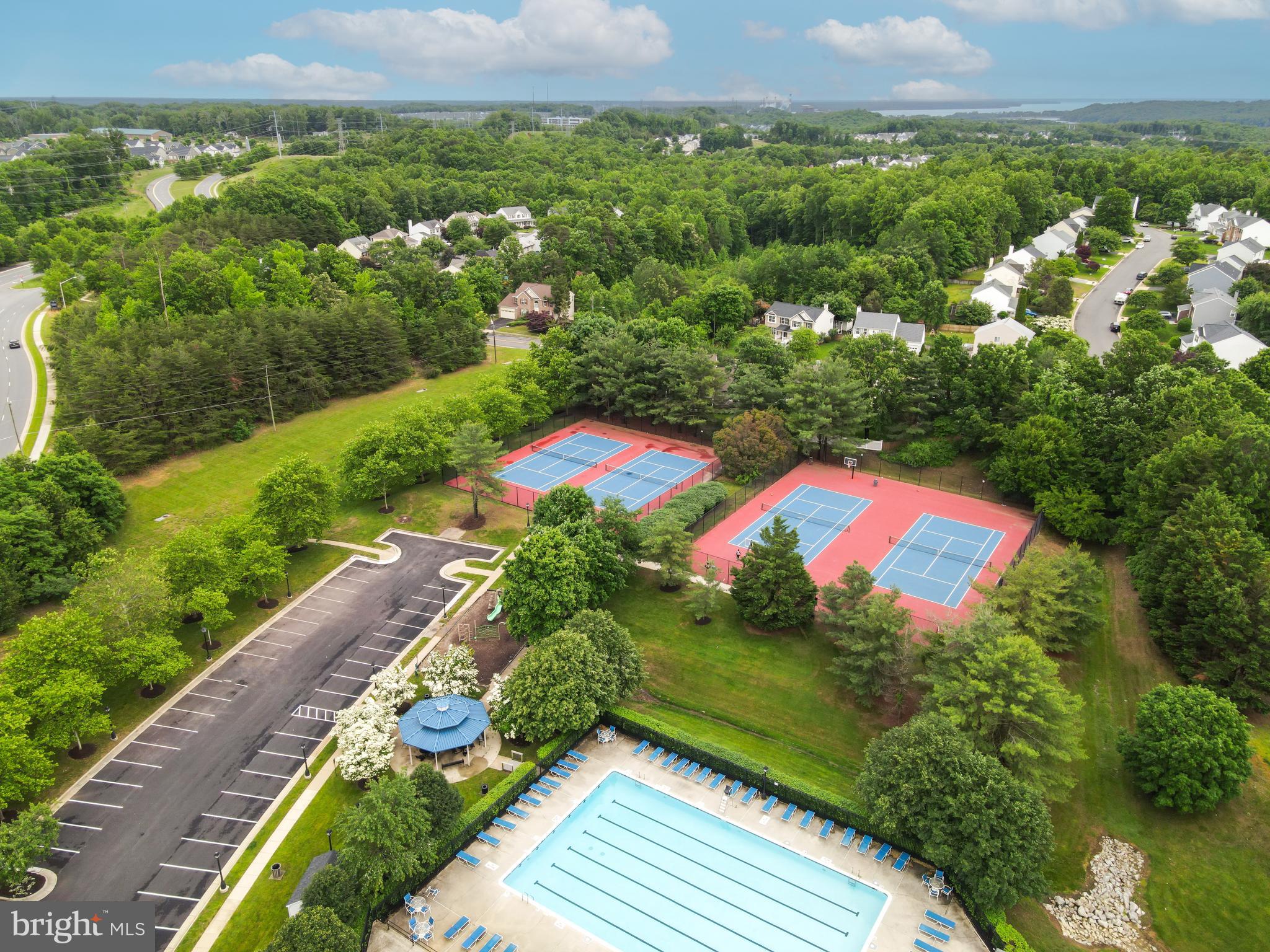 SOUTHBRIDGE - Residential