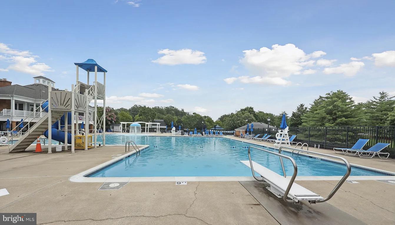 SOUTHBRIDGE - Residential