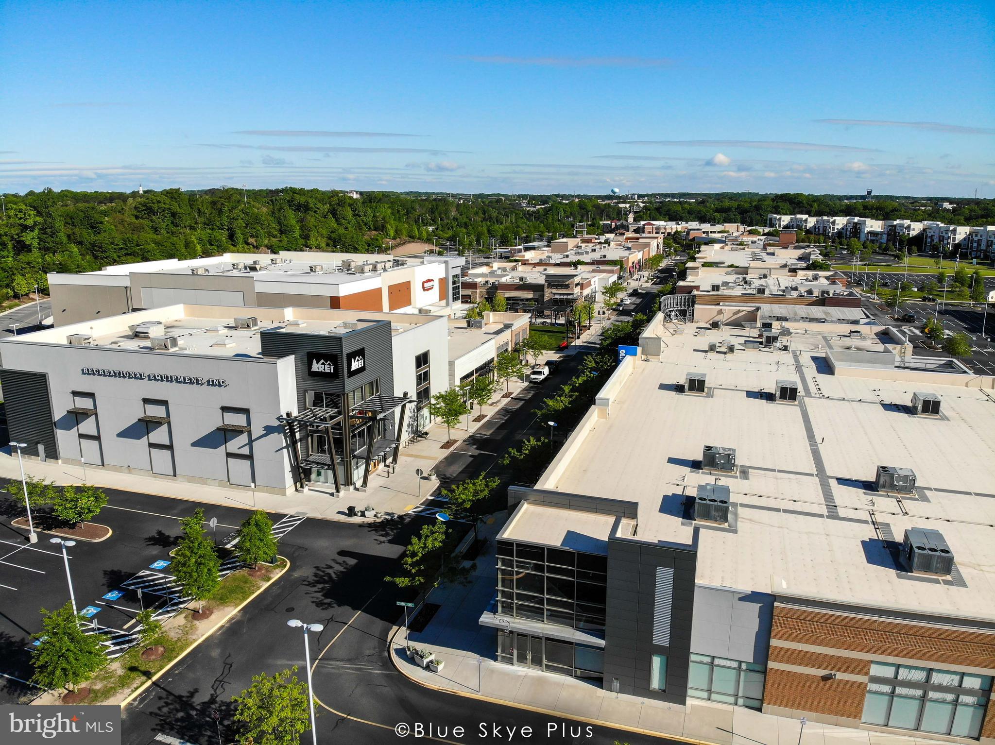 SOUTHBRIDGE - Residential