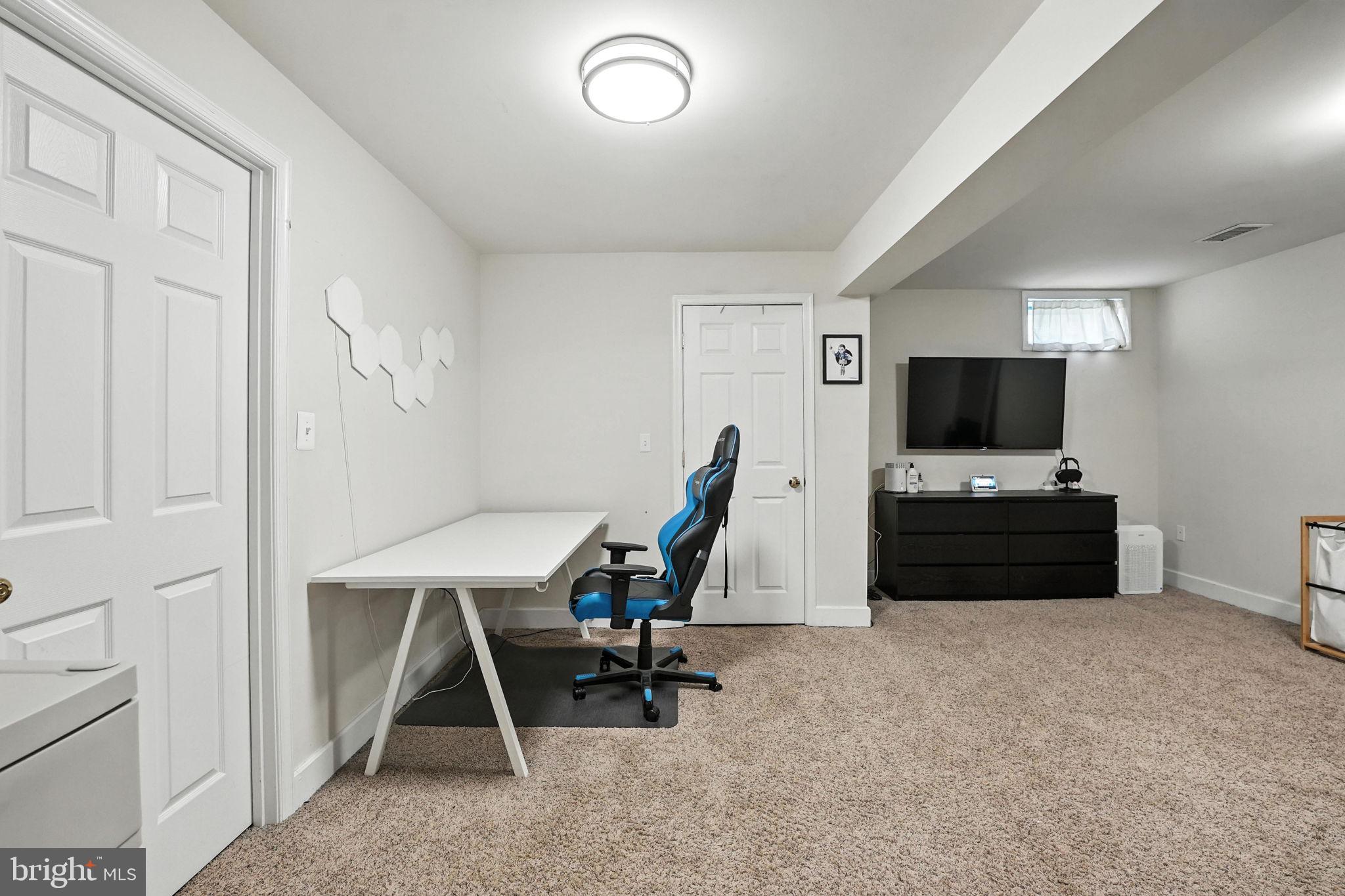 SOUTHBRIDGE - Residential