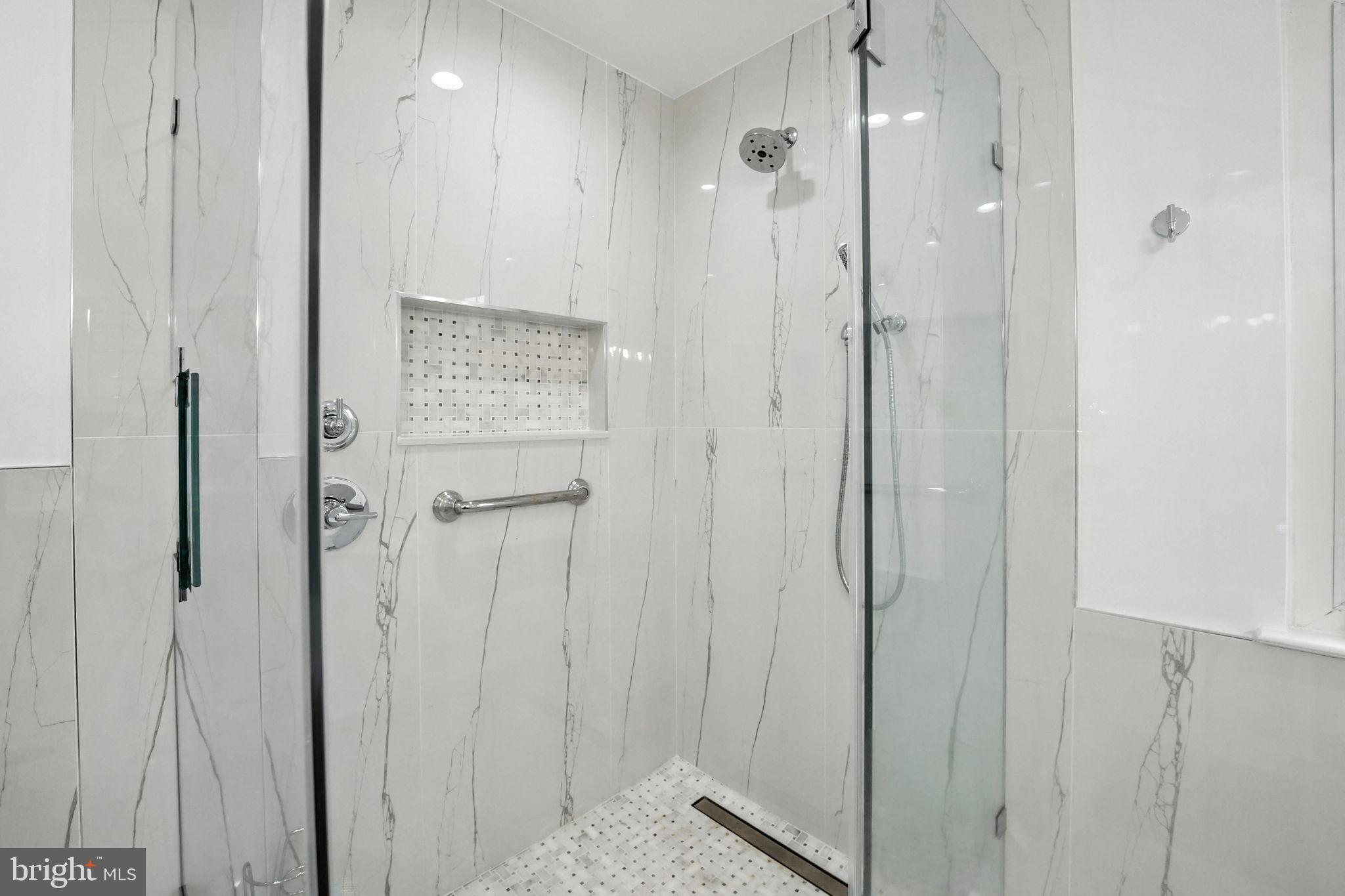 SOUTHBRIDGE - Residential