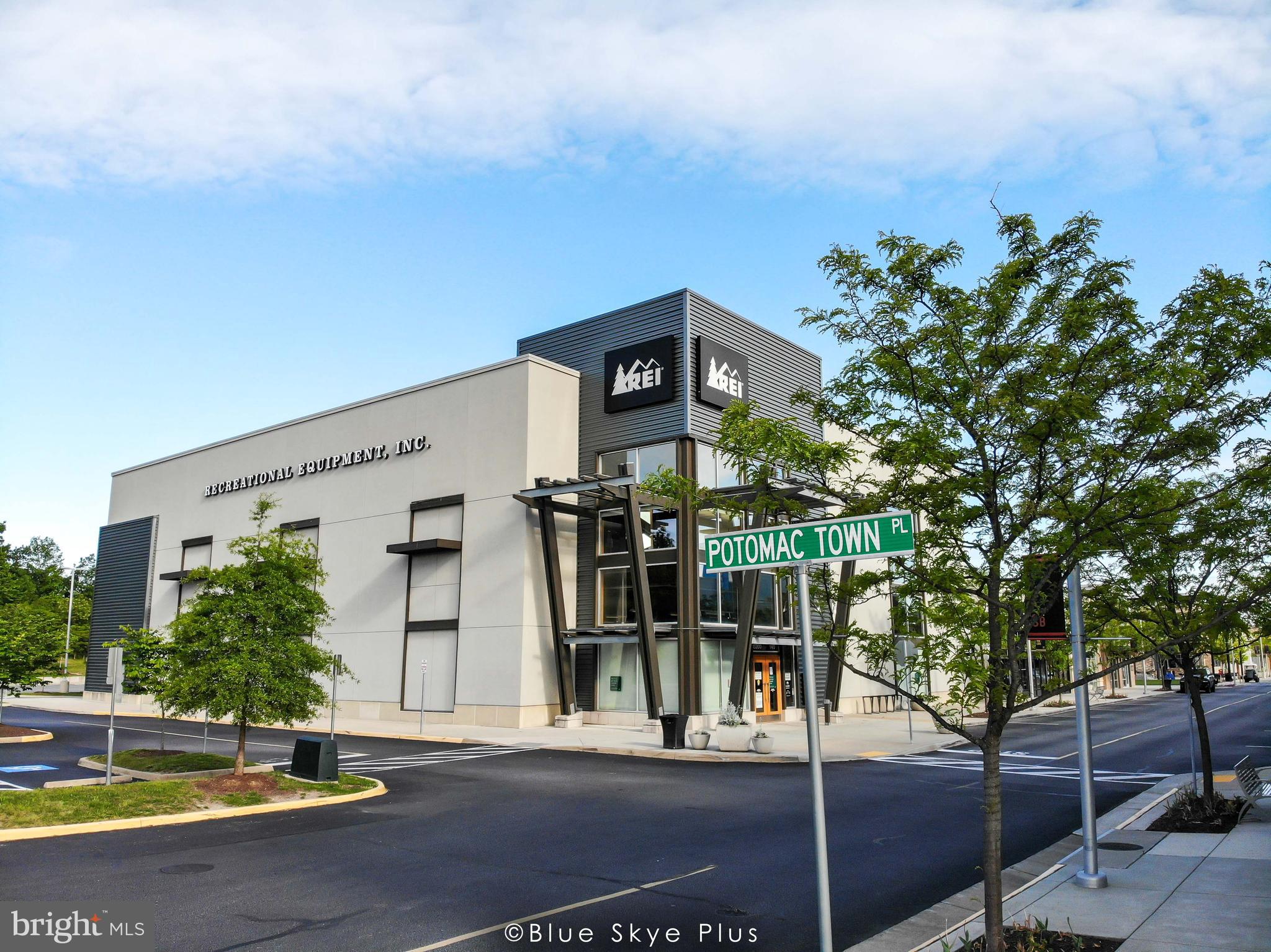 SOUTHBRIDGE - Residential