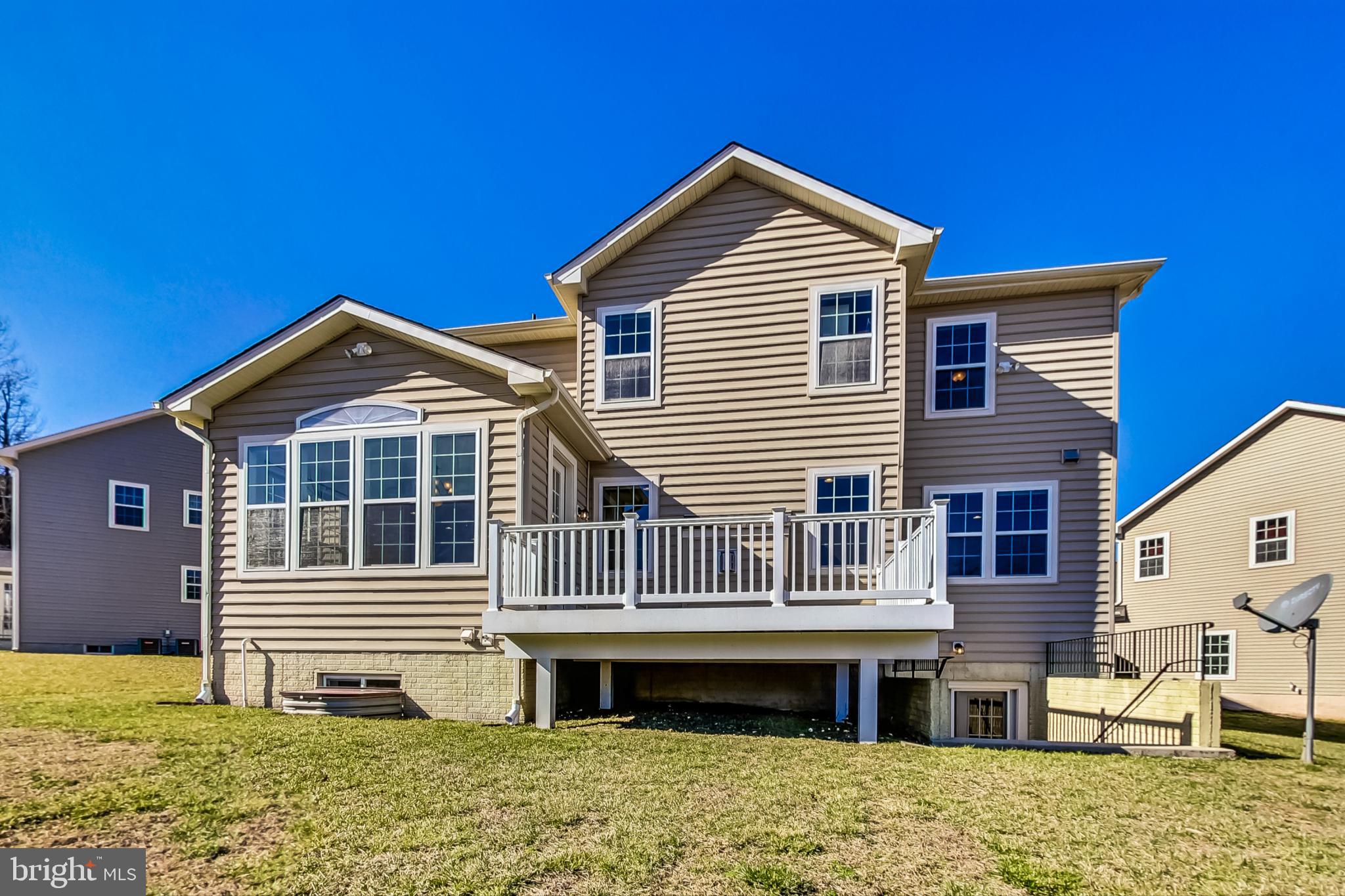 LEIGHLAND MEADOWS - Residential