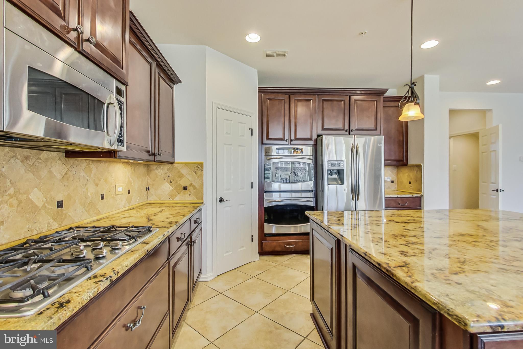 LEIGHLAND MEADOWS - Residential