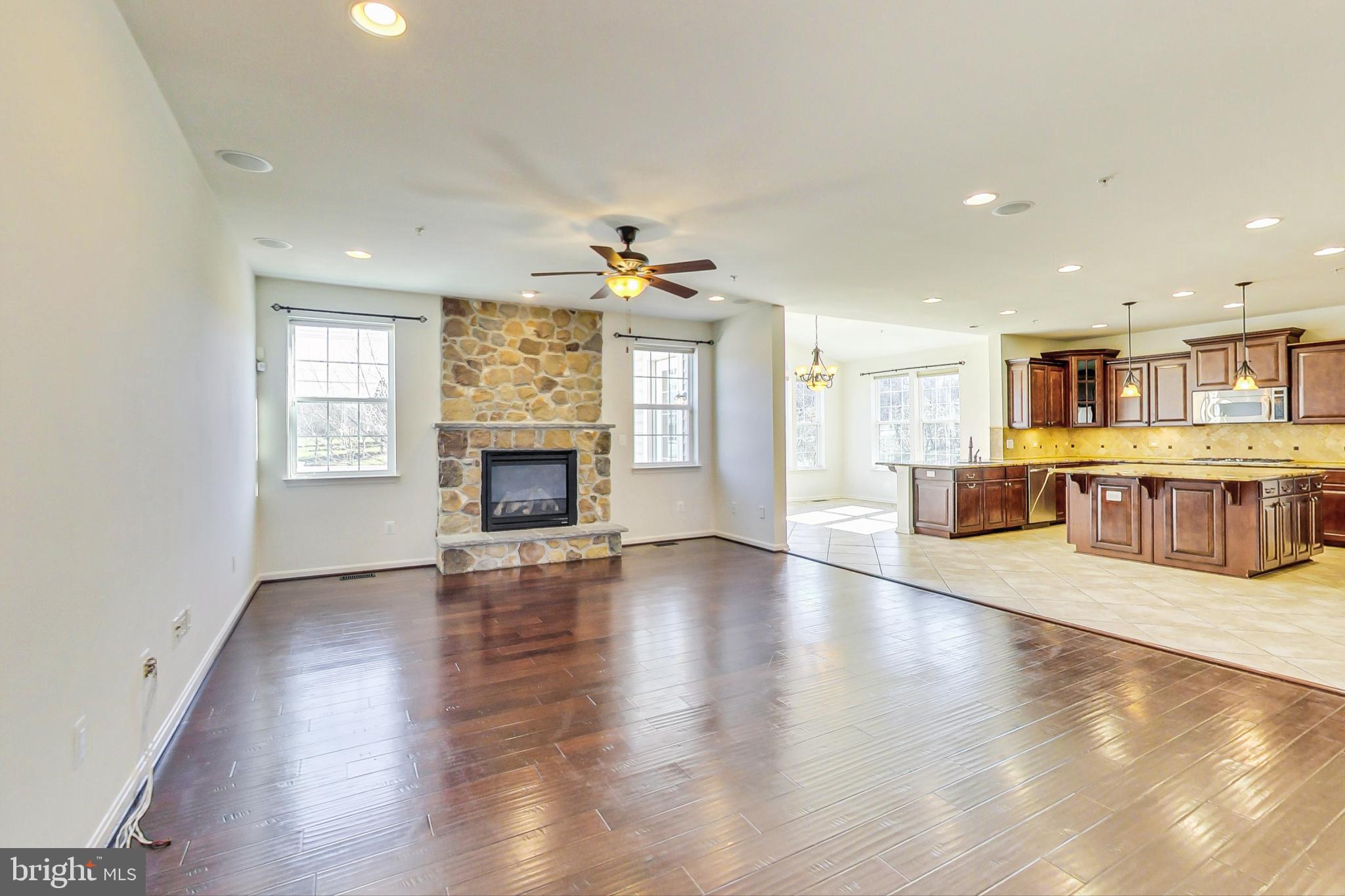 LEIGHLAND MEADOWS - Residential