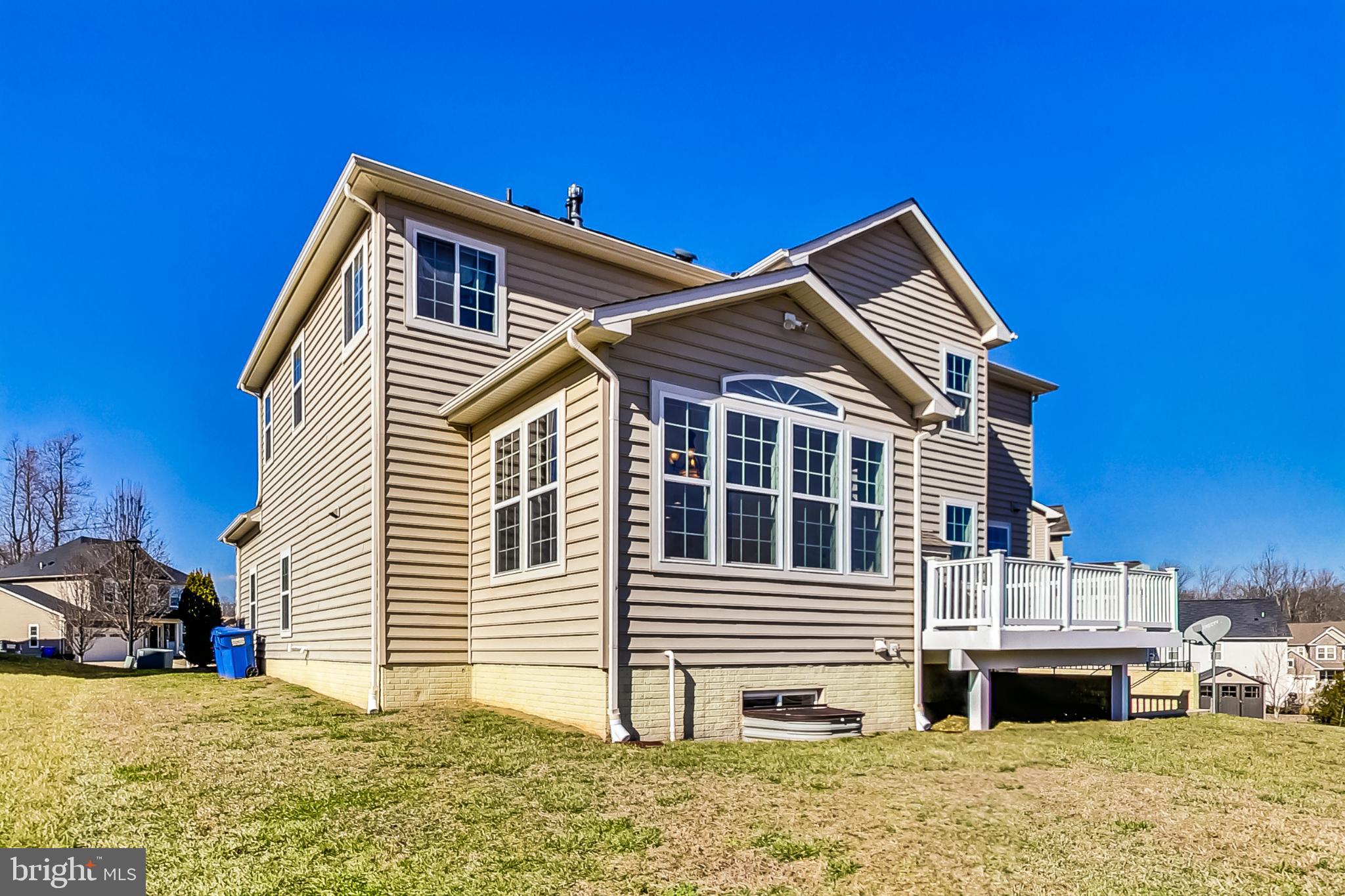 LEIGHLAND MEADOWS - Residential