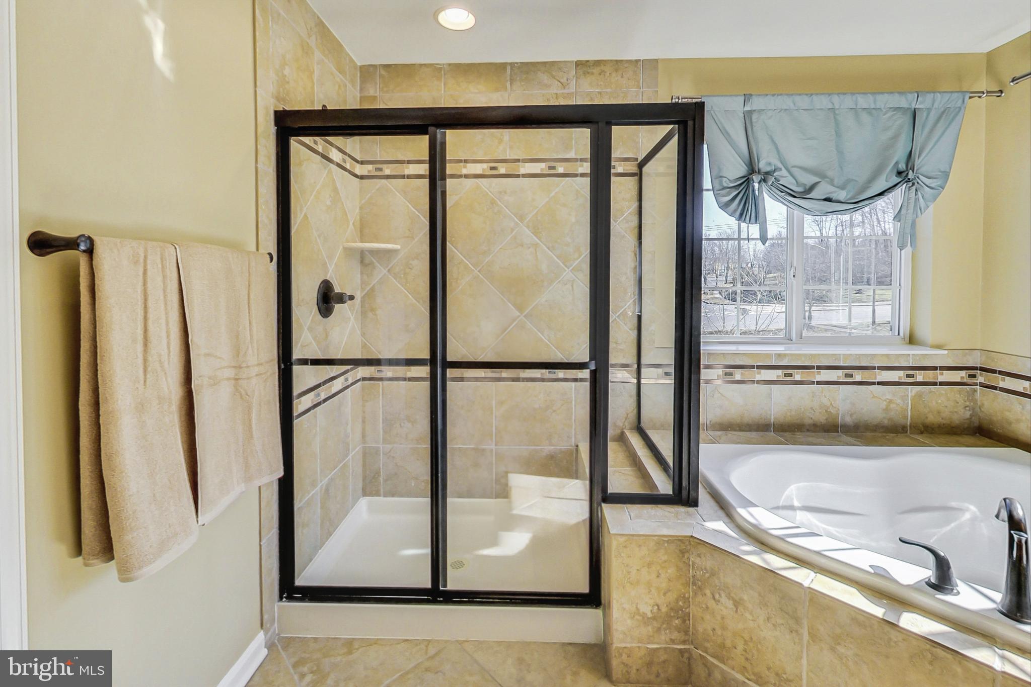 LEIGHLAND MEADOWS - Residential