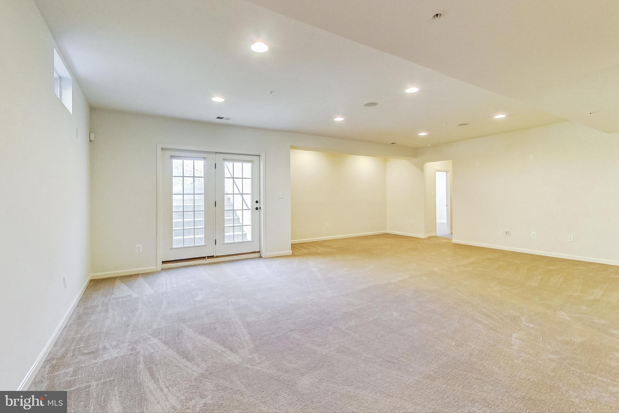 LEIGHLAND MEADOWS - Residential