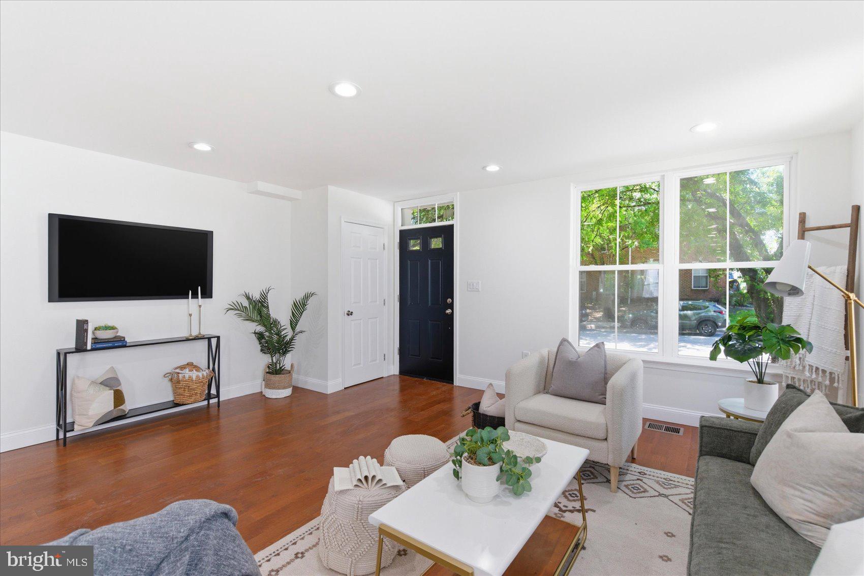 HERITAGE CROSSING - Residential