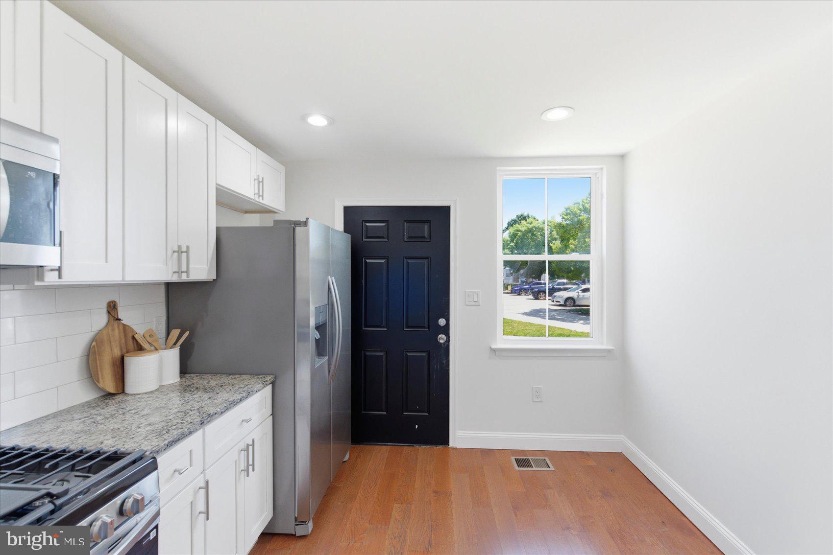HERITAGE CROSSING - Residential