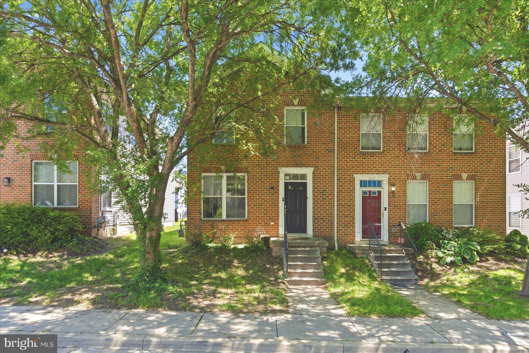 HERITAGE CROSSING - Residential