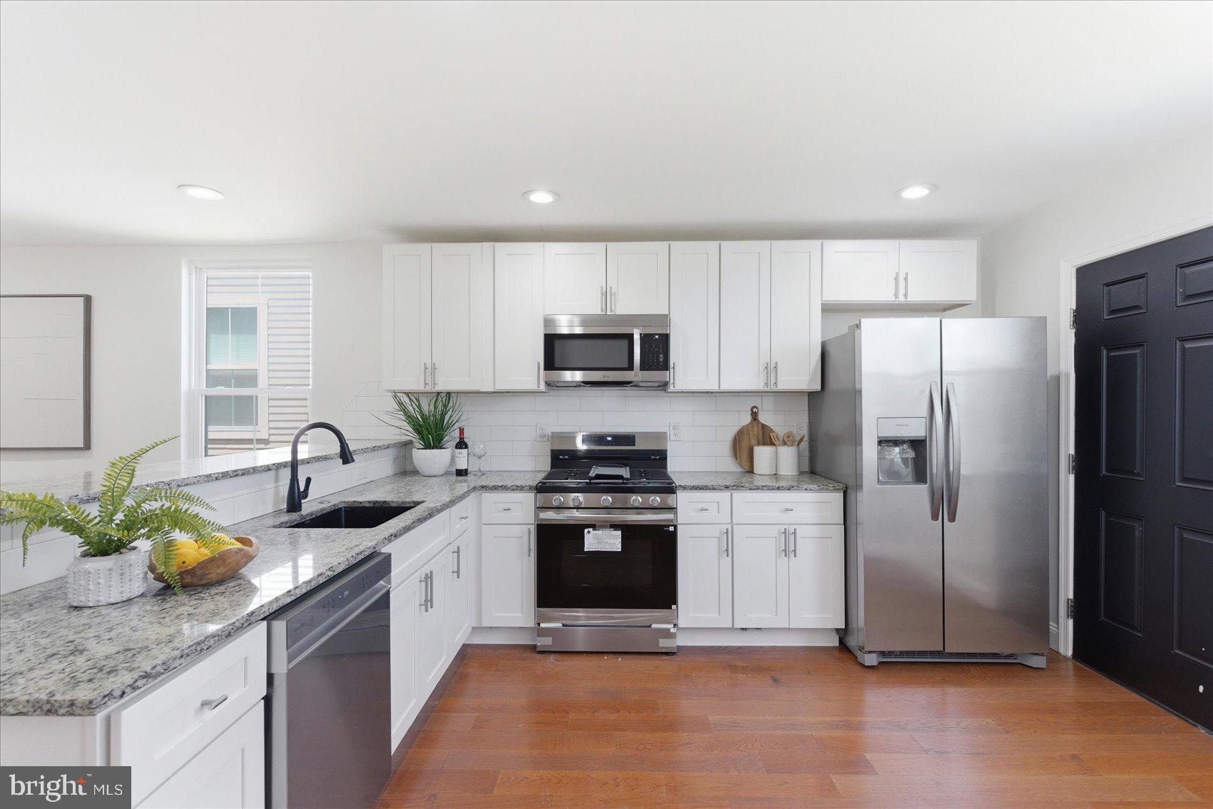 HERITAGE CROSSING - Residential