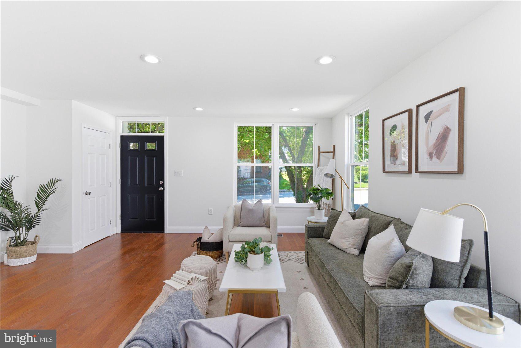 HERITAGE CROSSING - Residential