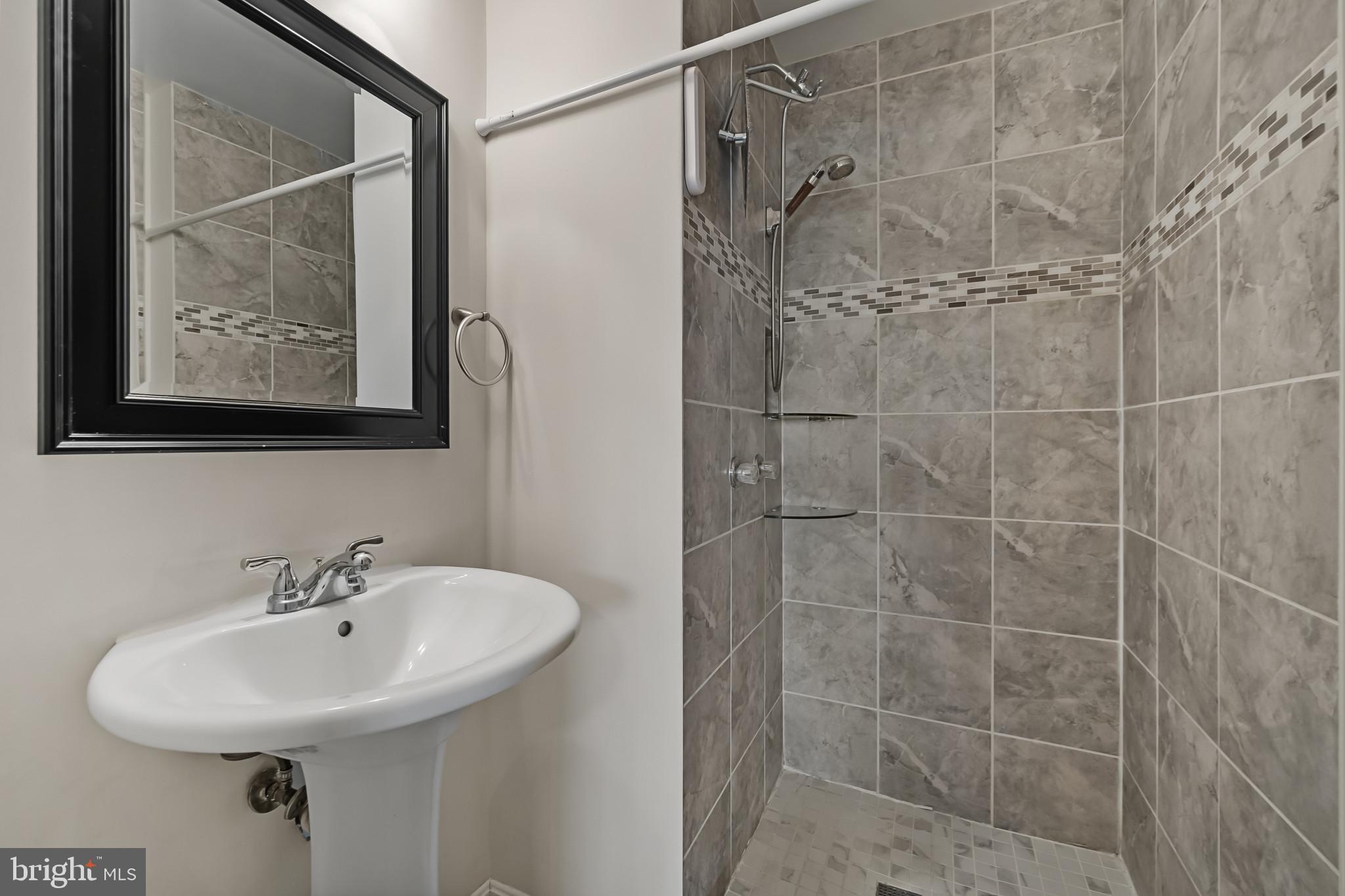 BRANDERMILL - Residential