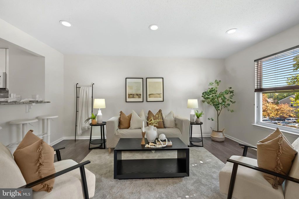 Photo of 11519 Aldburg Way, GERMANTOWN, MD 20876 (MLS # MDMC2202348)