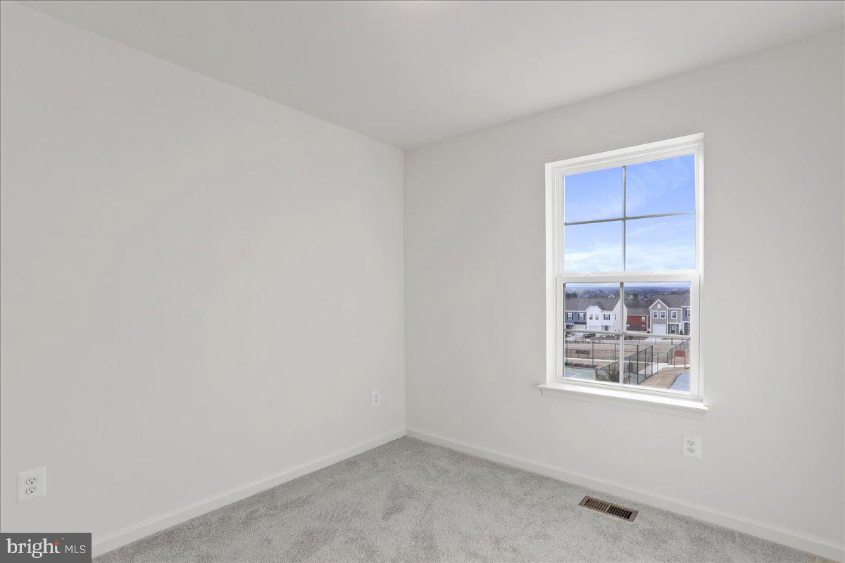 OVERLOOK AT RIVERSIDE TOWNHOMES - Residential Lease