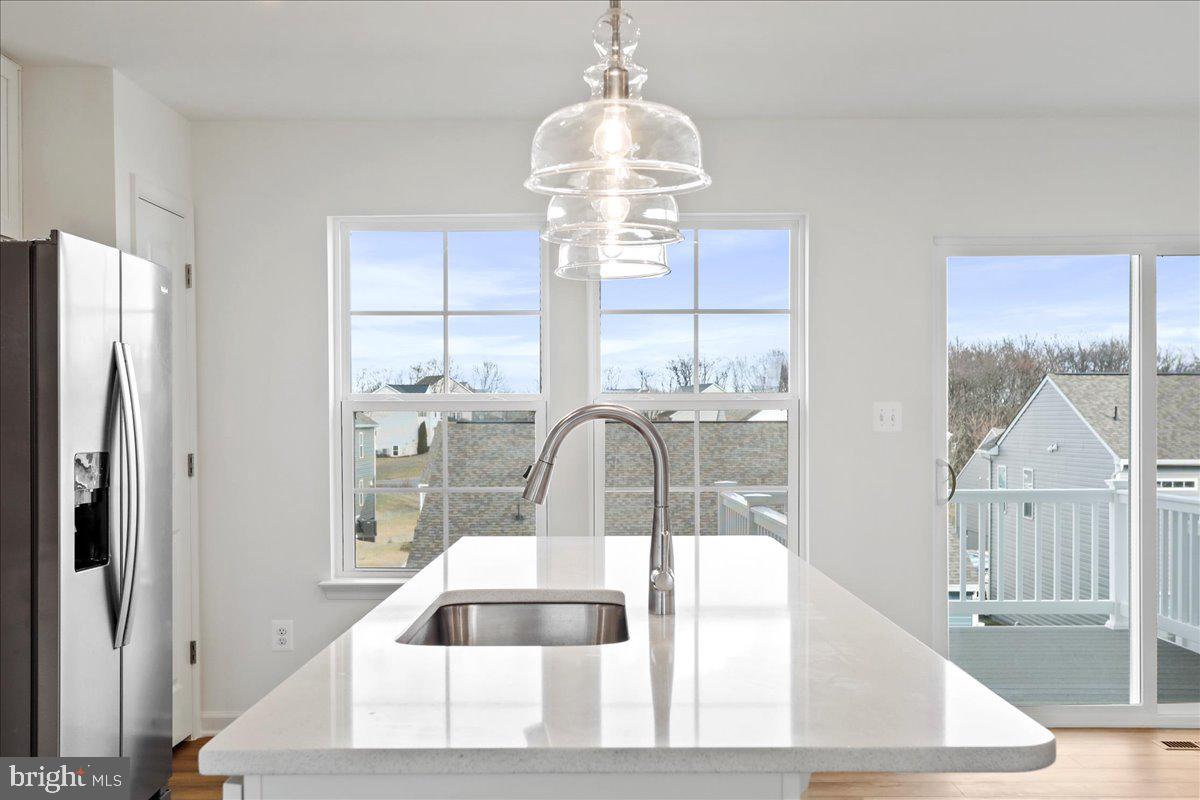 OVERLOOK AT RIVERSIDE TOWNHOMES - Residential Lease