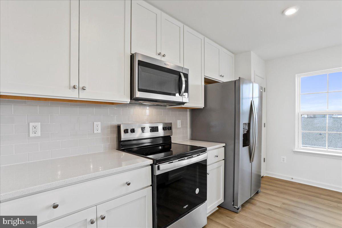 OVERLOOK AT RIVERSIDE TOWNHOMES - Residential Lease