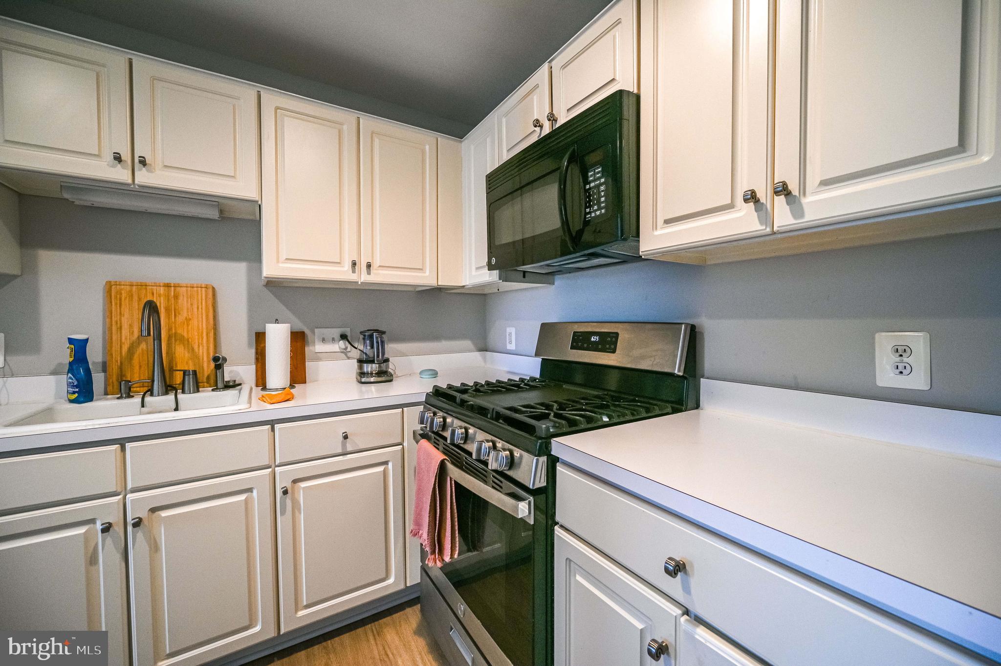 CHATHAM GREEN - Residential Lease