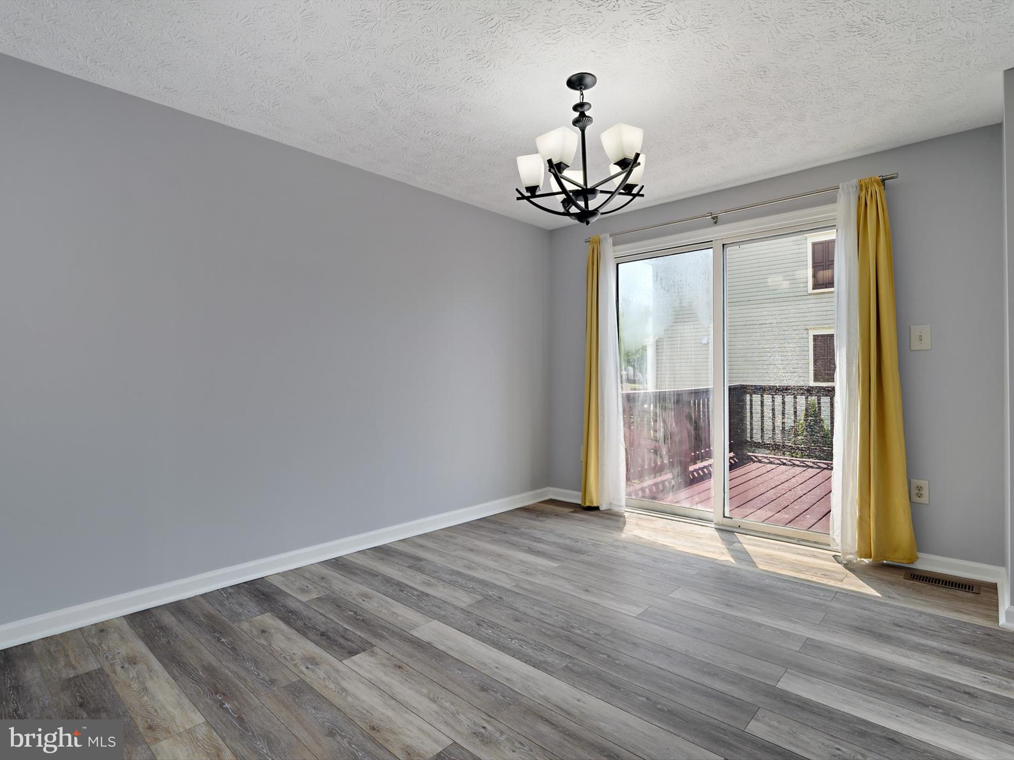 PINEY ORCHARD - Residential