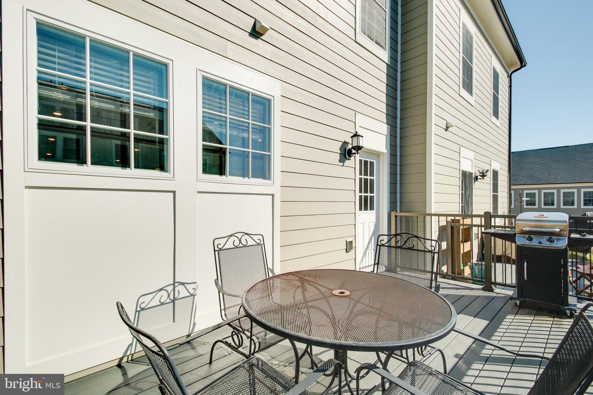 PARKSIDE AT WARFIELD - Residential