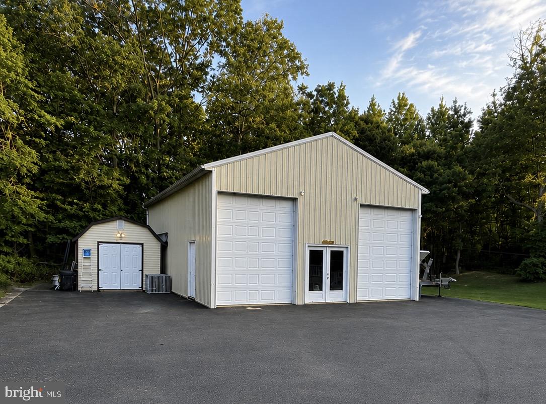 6825 DILLON COURT