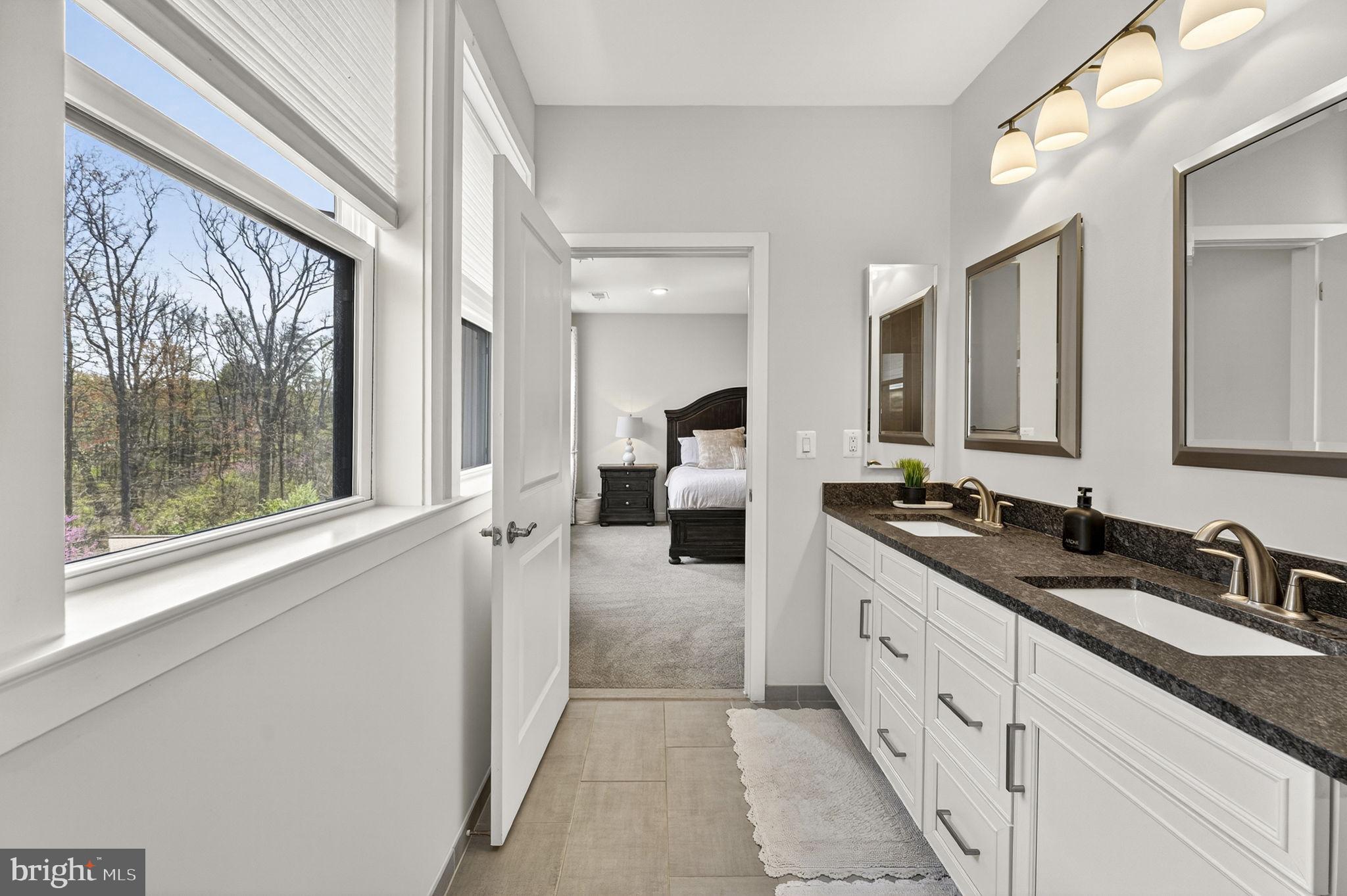 SIGNATURE AT BROADLANDS - Residential