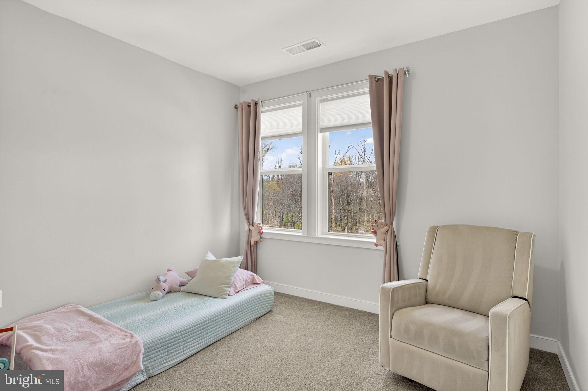 SIGNATURE AT BROADLANDS - Residential