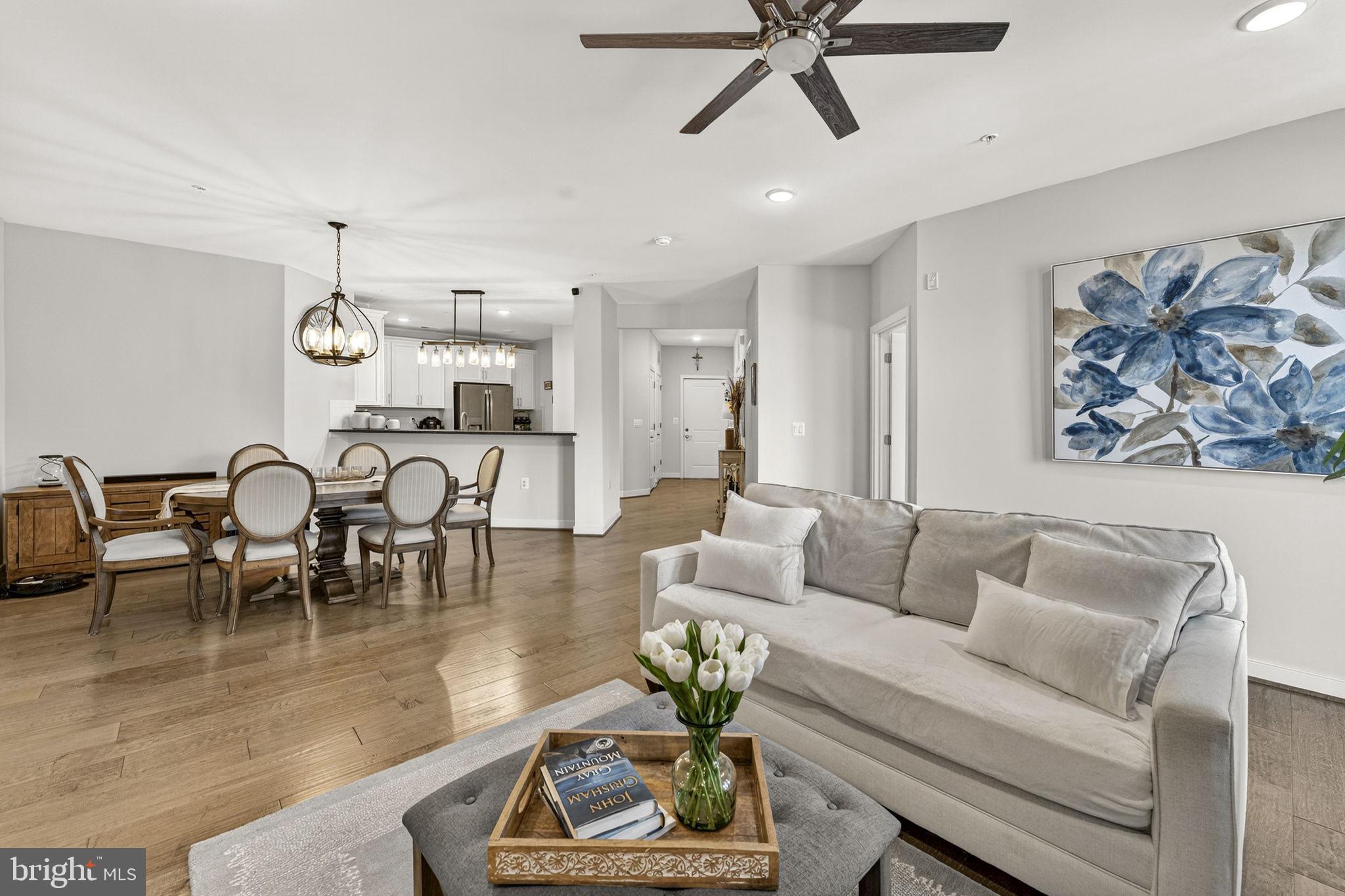 SIGNATURE AT BROADLANDS - Residential