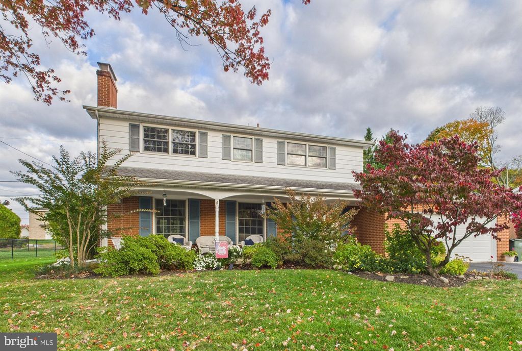 Photo of 445 Quaker Drive, YORK, PA 17402 (MLS # PAYK2092910)