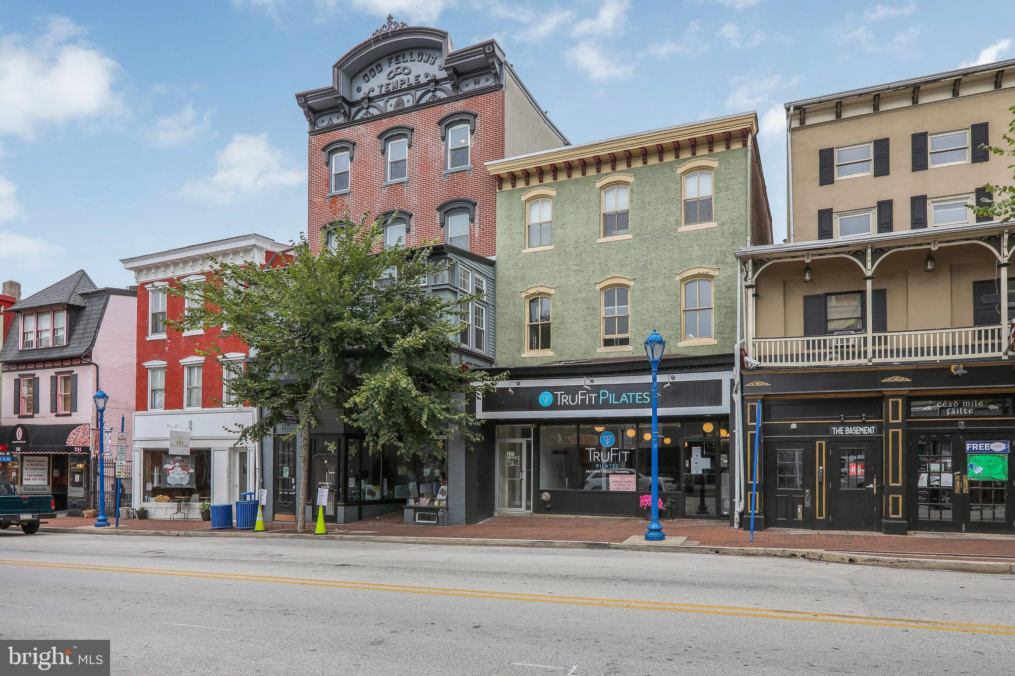 PHOENIXVILLE HEIGHTS - Residential