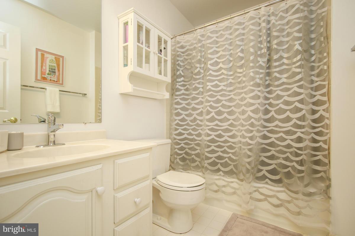 BANNOCKBURN ESTATES - Residential