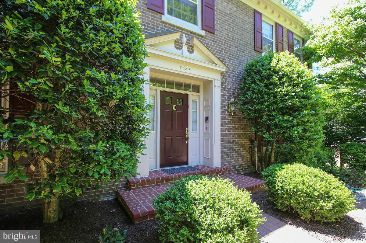 BANNOCKBURN ESTATES - Residential