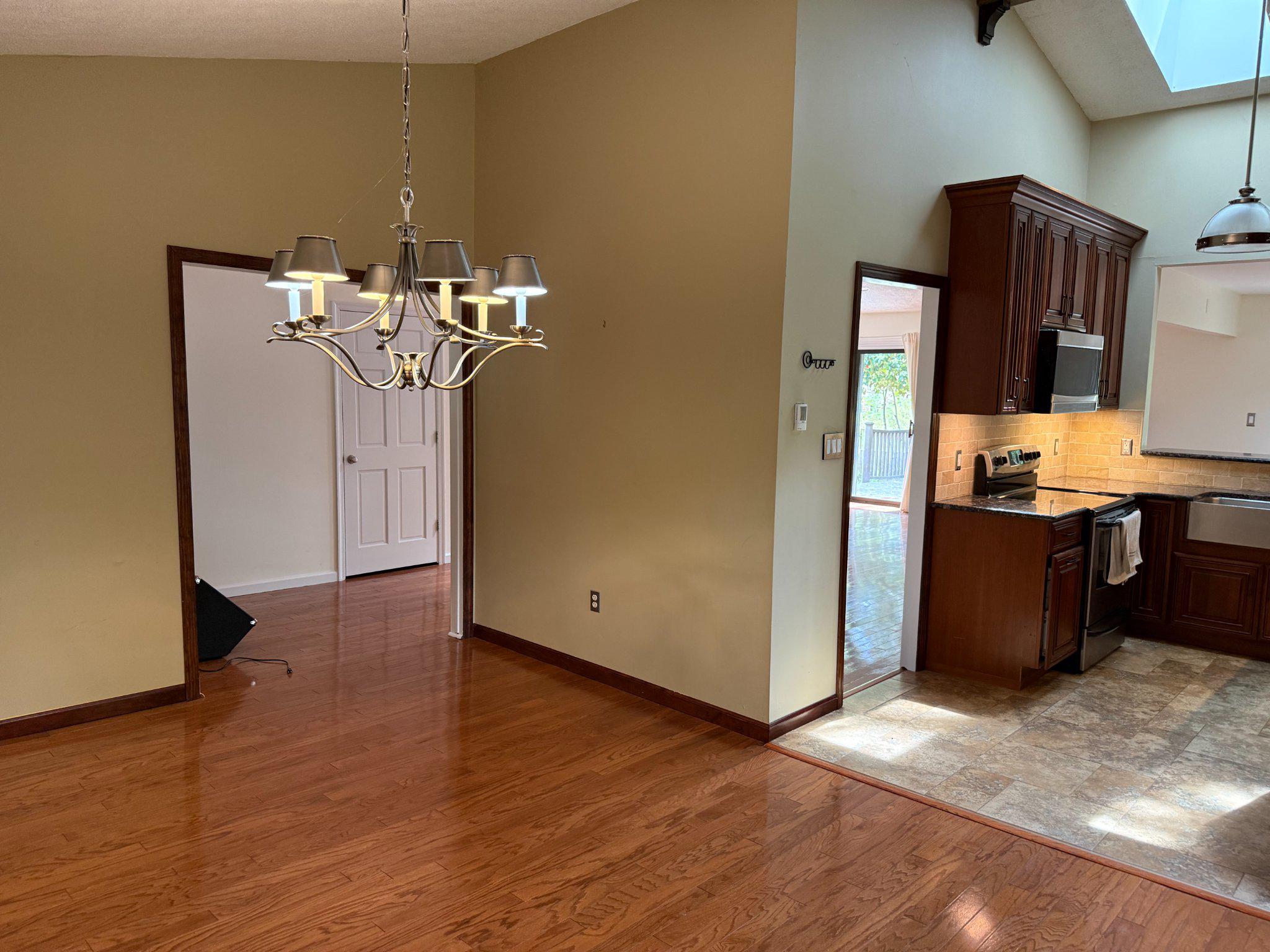 10407 NELLIE WHITE LANE