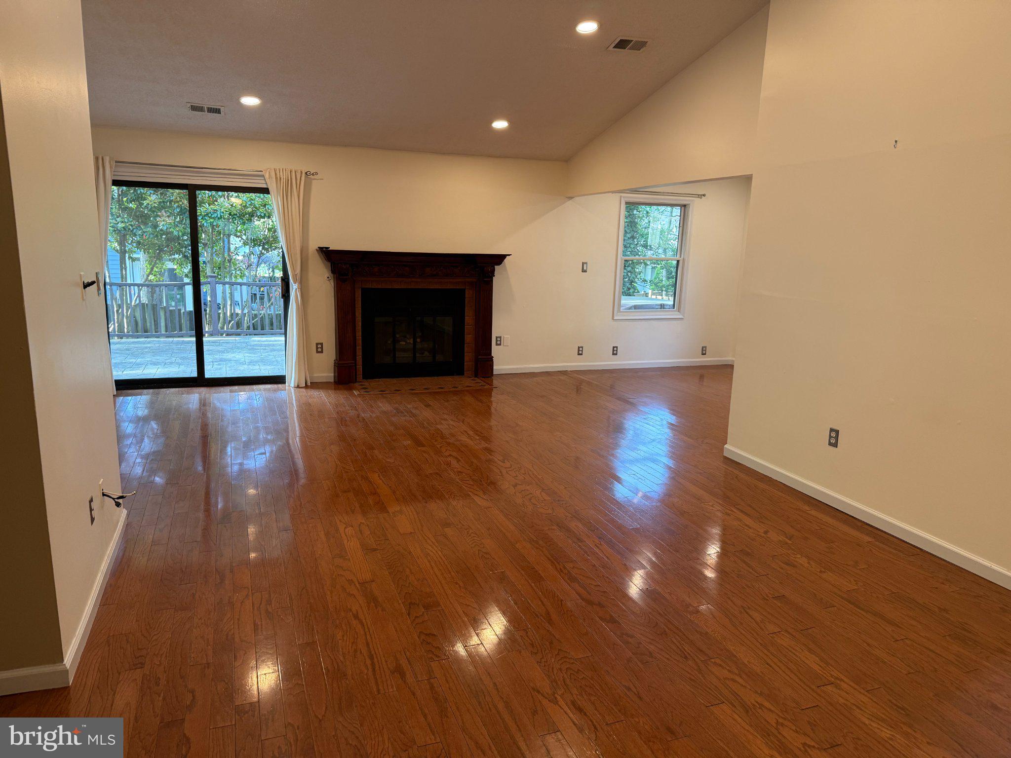 BONNIE BRAE - Residential