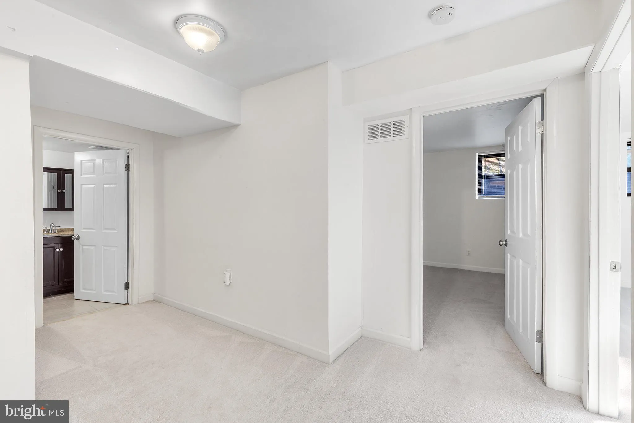 Devon, Pennsylvania 19333, United States, 3 Bedrooms Bedrooms, ,3 BathroomsBathrooms,Residential,Pending,36287