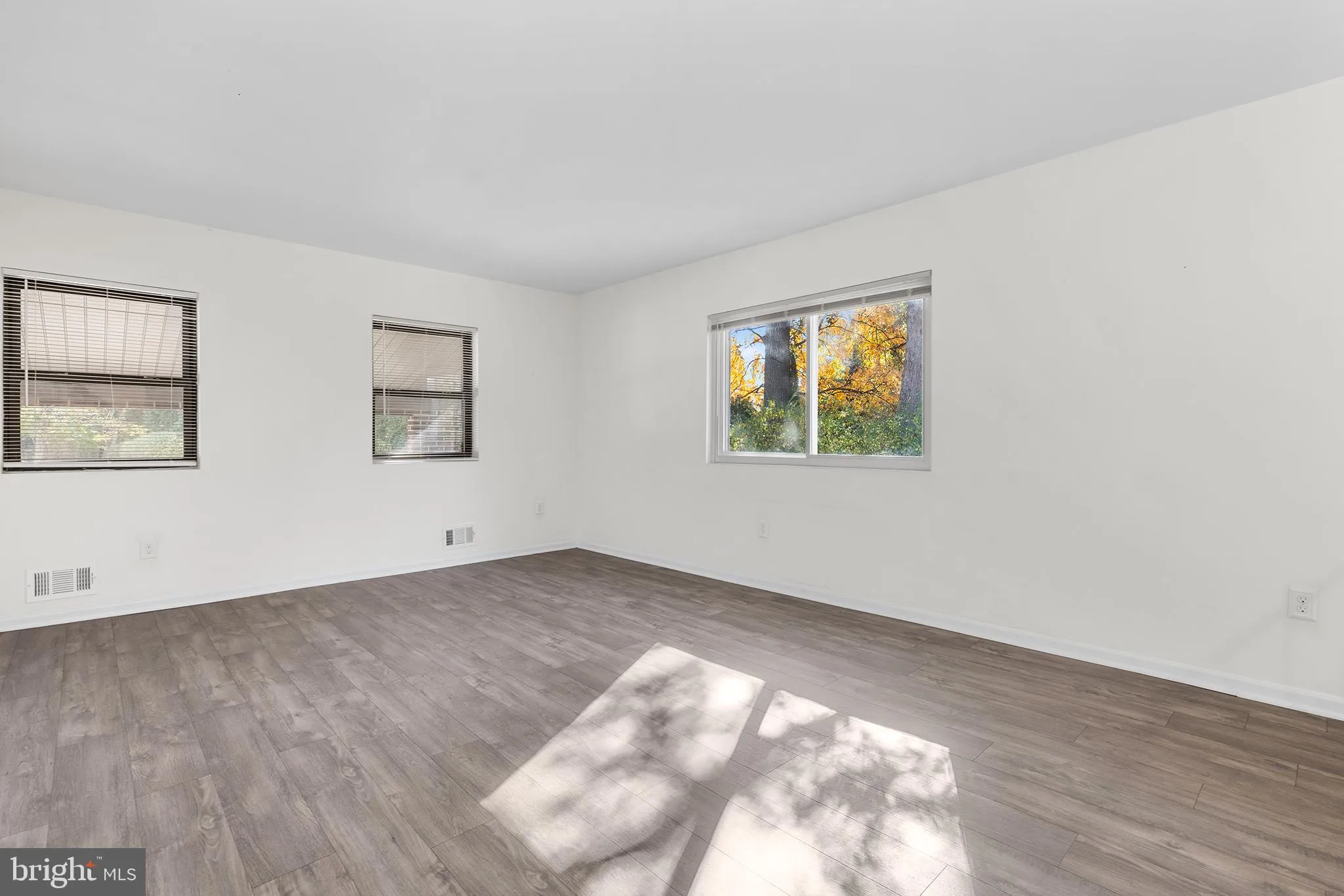 Devon, Pennsylvania 19333, United States, 3 Bedrooms Bedrooms, ,3 BathroomsBathrooms,Residential,Pending,36287