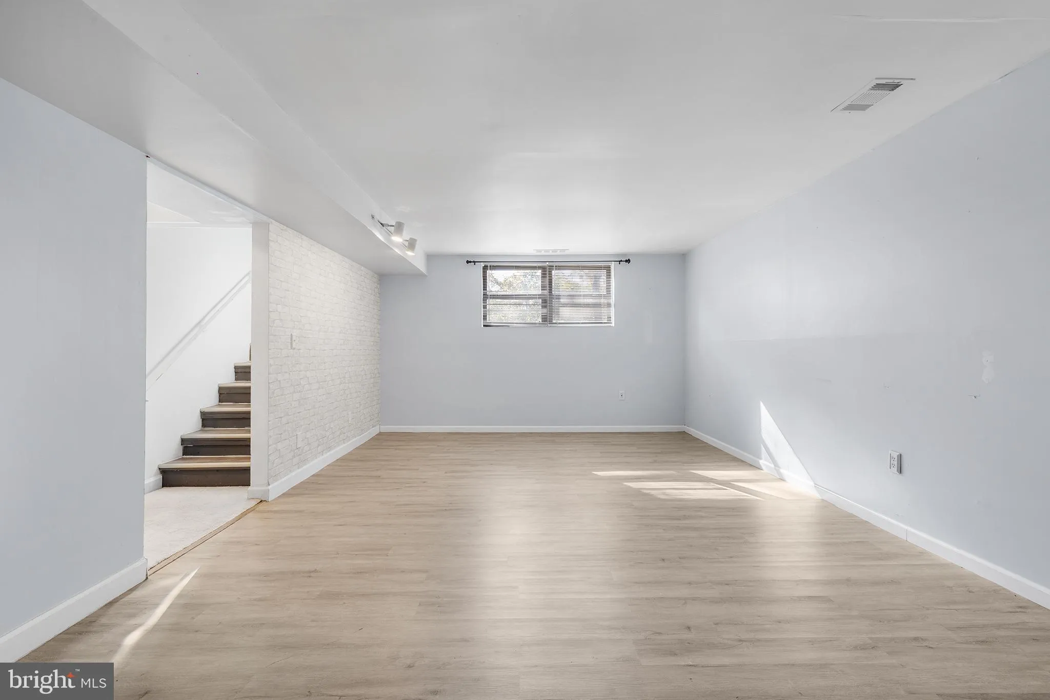 Devon, Pennsylvania 19333, United States, 3 Bedrooms Bedrooms, ,3 BathroomsBathrooms,Residential,Pending,36287