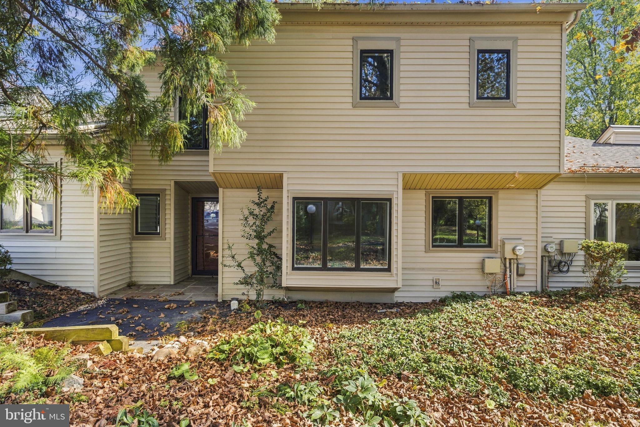 105 ASHTON WAY