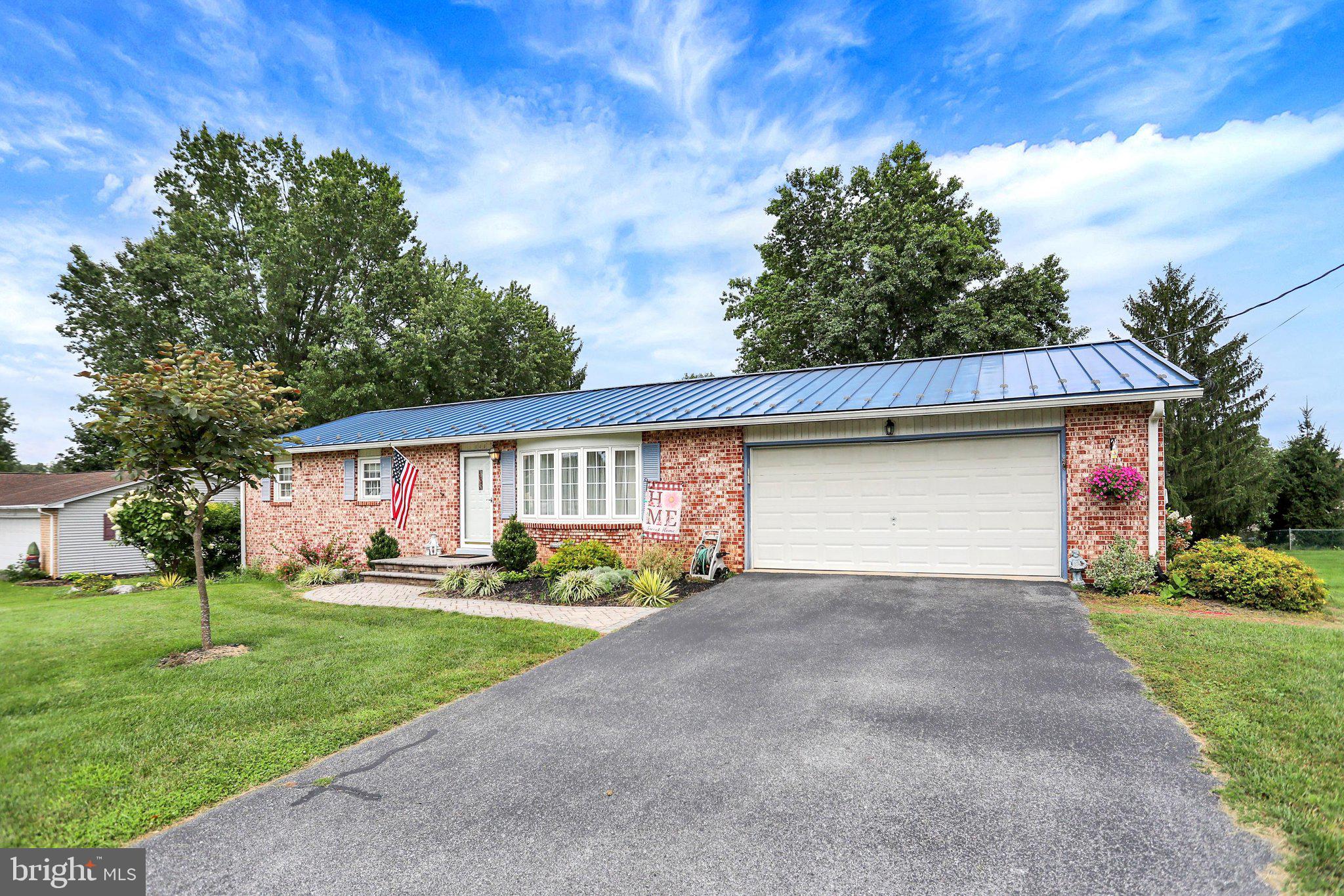 545 BOXWOOD LANE