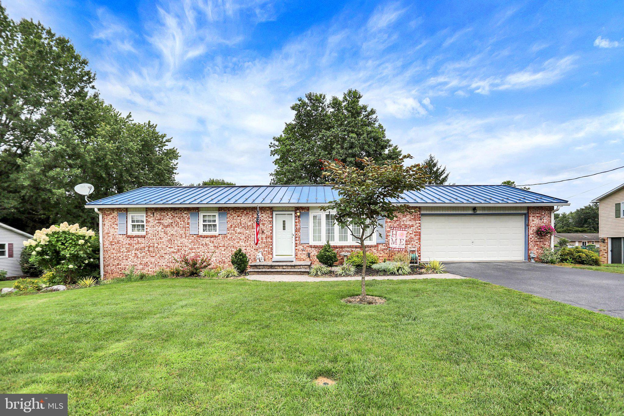545 BOXWOOD LANE