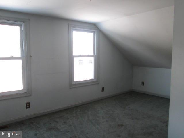 WEST EARL - Residential