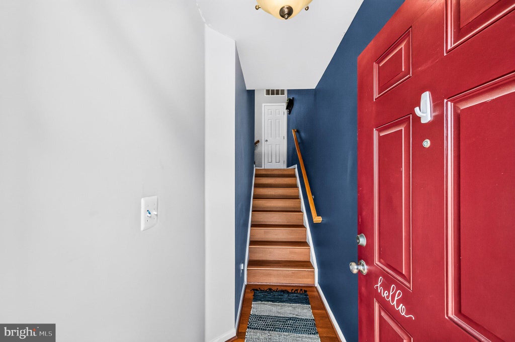 Photo of 25399 Peaceful Terrace, ALDIE, VA 20105 (MLS # VALO2128904)
