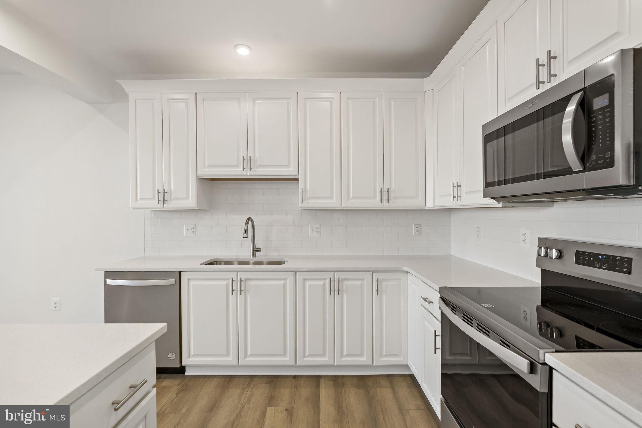 SOUTH BROOK - Residential