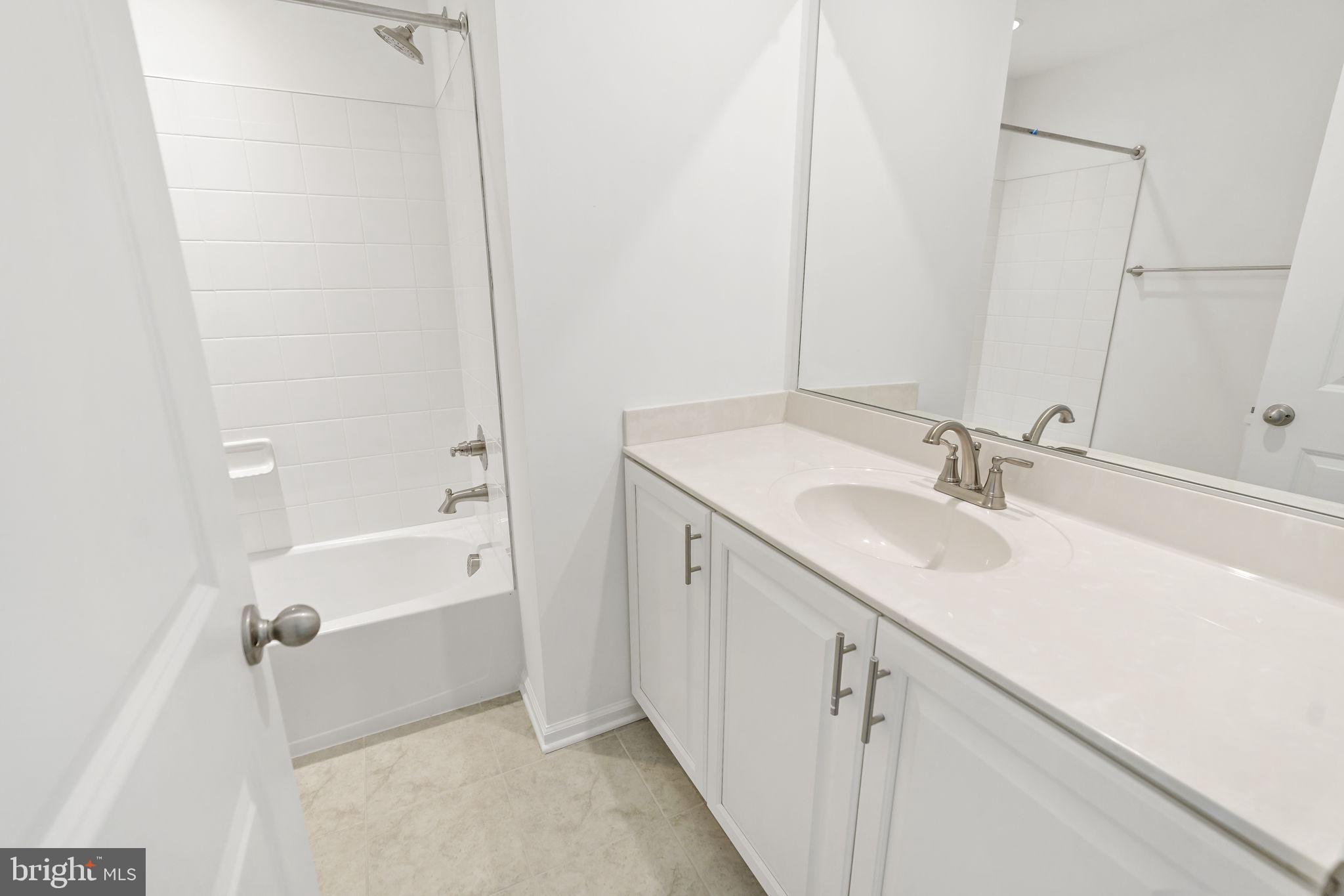 SOUTH BROOK - Residential