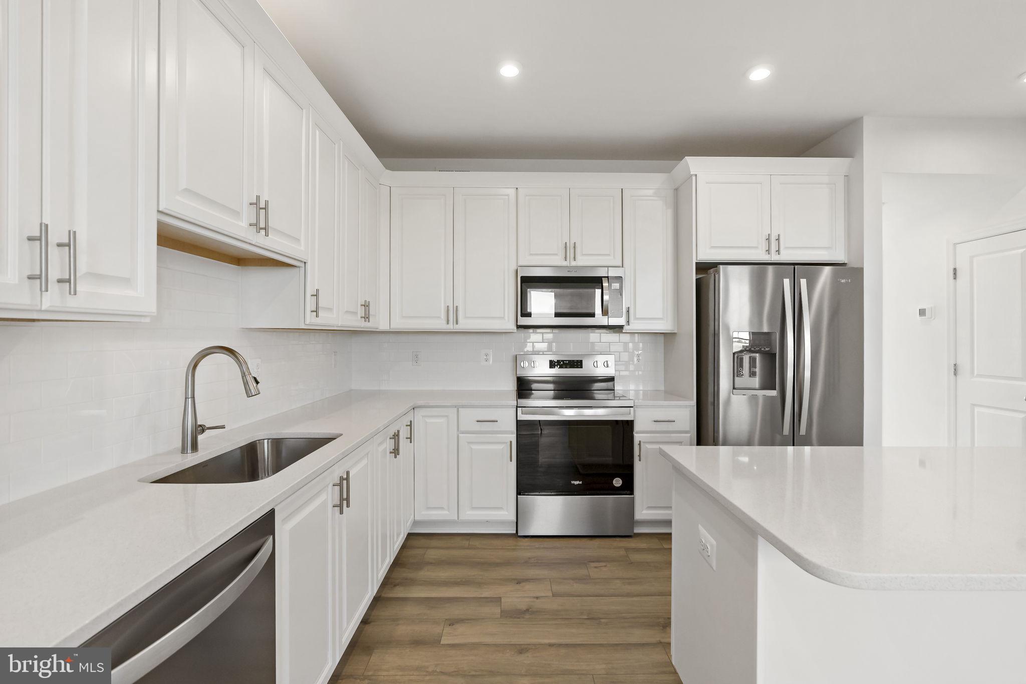 SOUTH BROOK - Residential