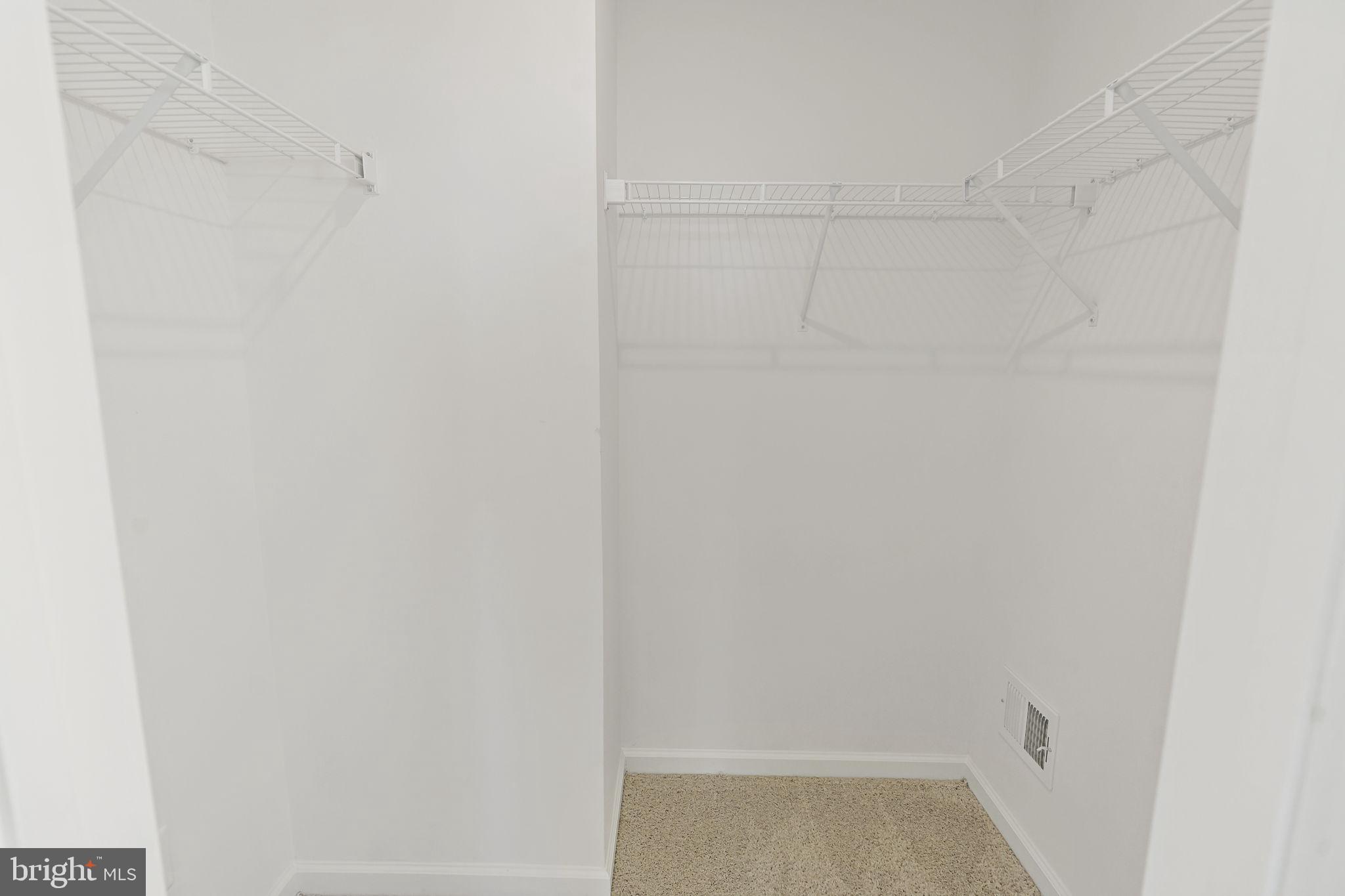 SOUTH BROOK - Residential