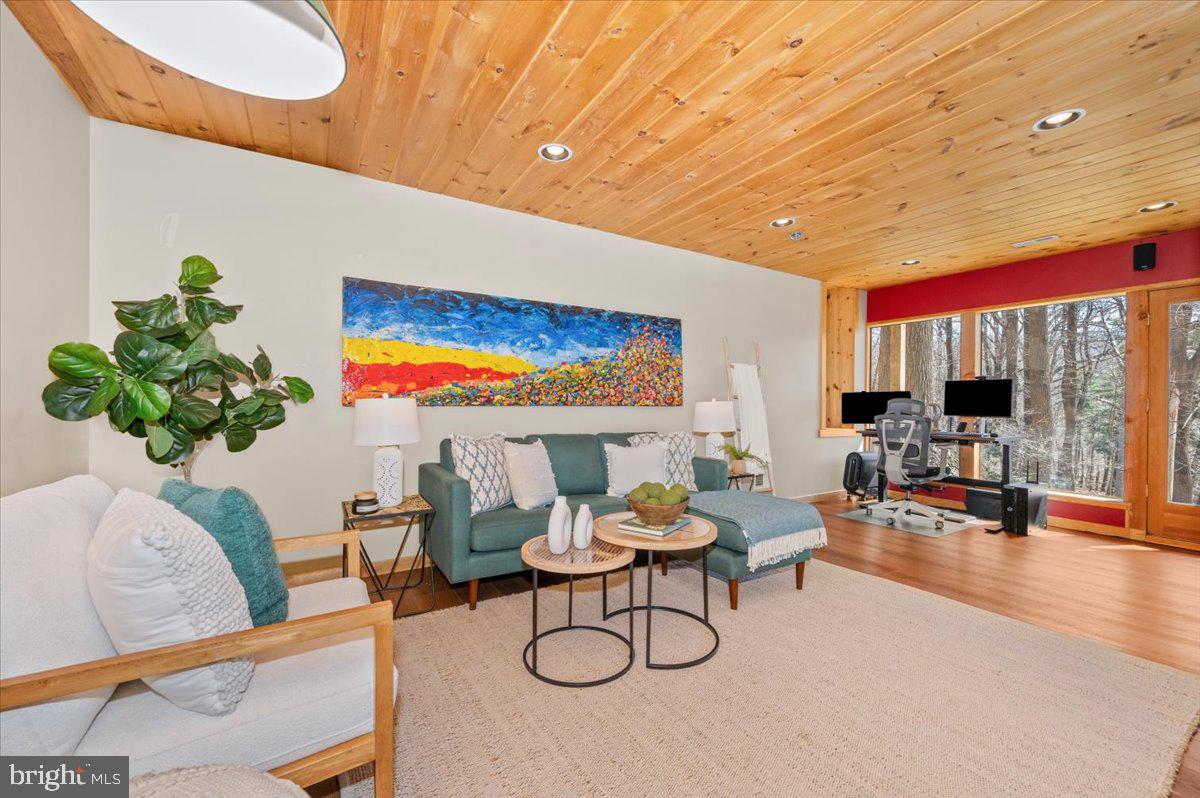 COCKEYSVILLE - Residential